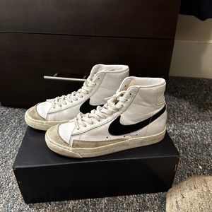 Nike Blazer Mids